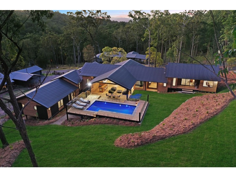 6 Jake Court, Bonogin QLD 4213