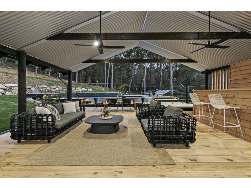 6 Jake Court, Bonogin QLD 4213