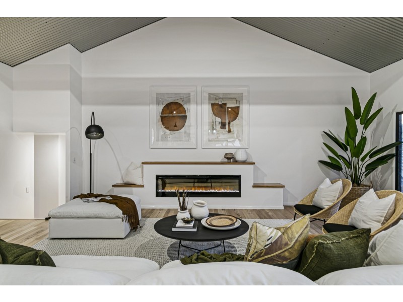 6 Jake Court, Bonogin QLD 4213