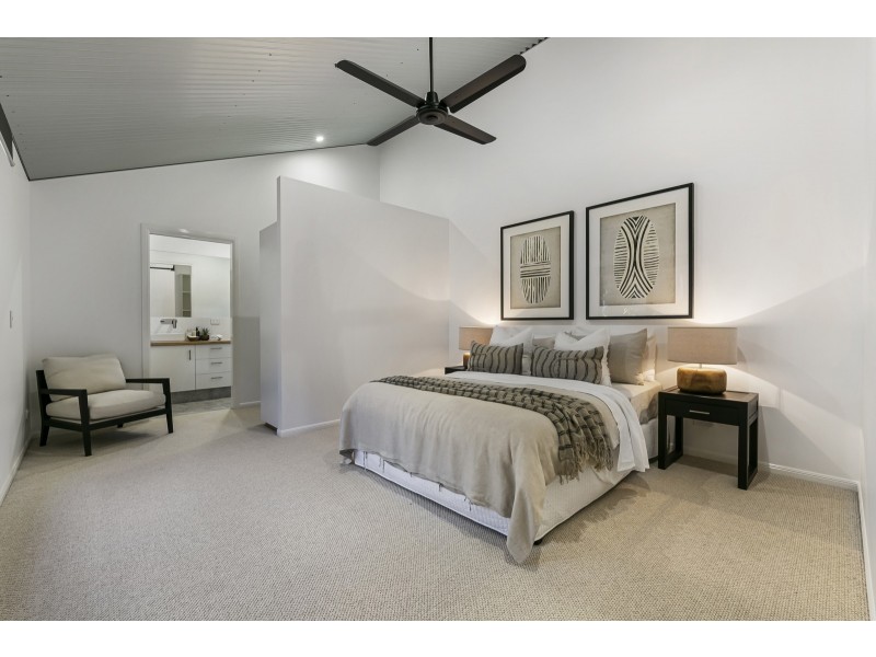 6 Jake Court, Bonogin QLD 4213