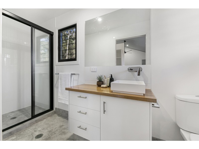 6 Jake Court, Bonogin QLD 4213