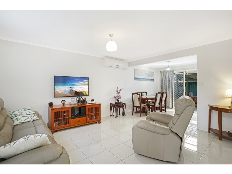 39/1-5 Santa Cruz Boulevard, Clear Island Waters QLD 4226