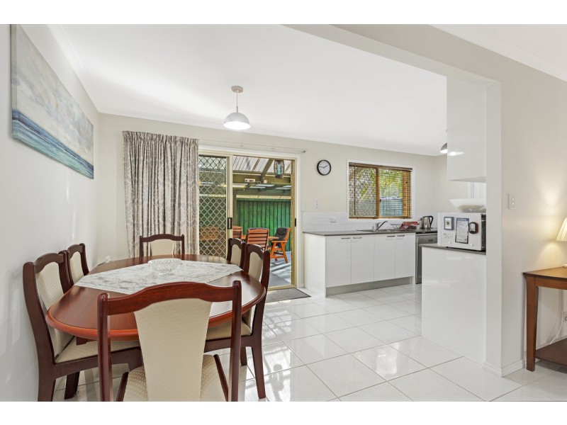 39/1-5 Santa Cruz Boulevard, Clear Island Waters QLD 4226