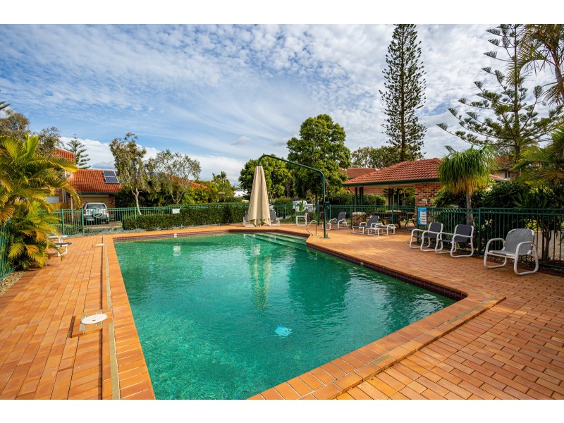 39/1-5 Santa Cruz Boulevard, Clear Island Waters QLD 4226