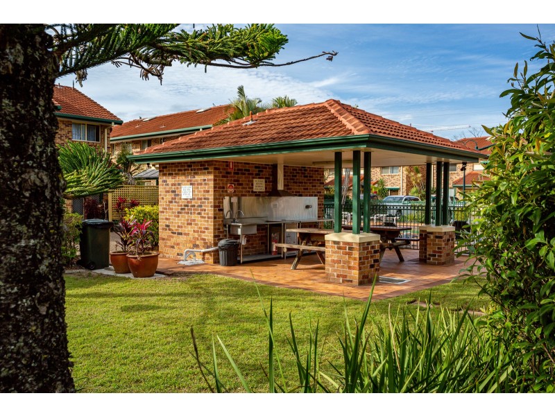 39/1-5 Santa Cruz Boulevard, Clear Island Waters QLD 4226