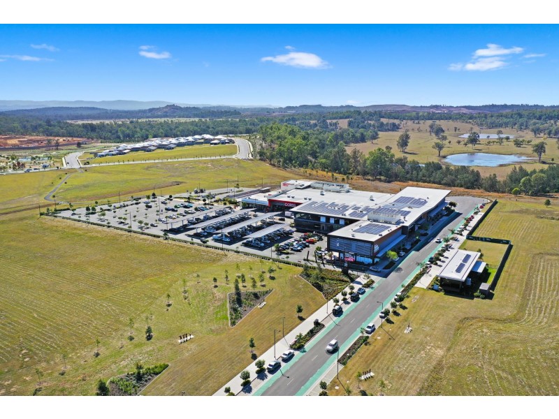 1 & 2/23 Reg Grundy Street, Ripley QLD 4306