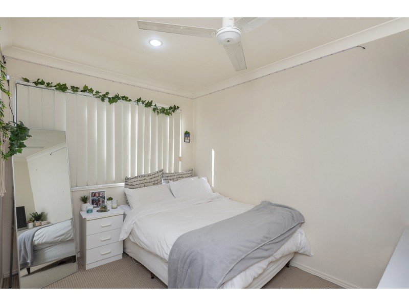 4/2 Tuition Street, Upper Coomera QLD 4209