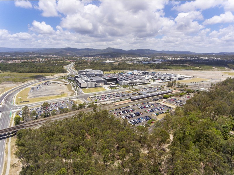 4/2 Tuition Street, Upper Coomera QLD 4209