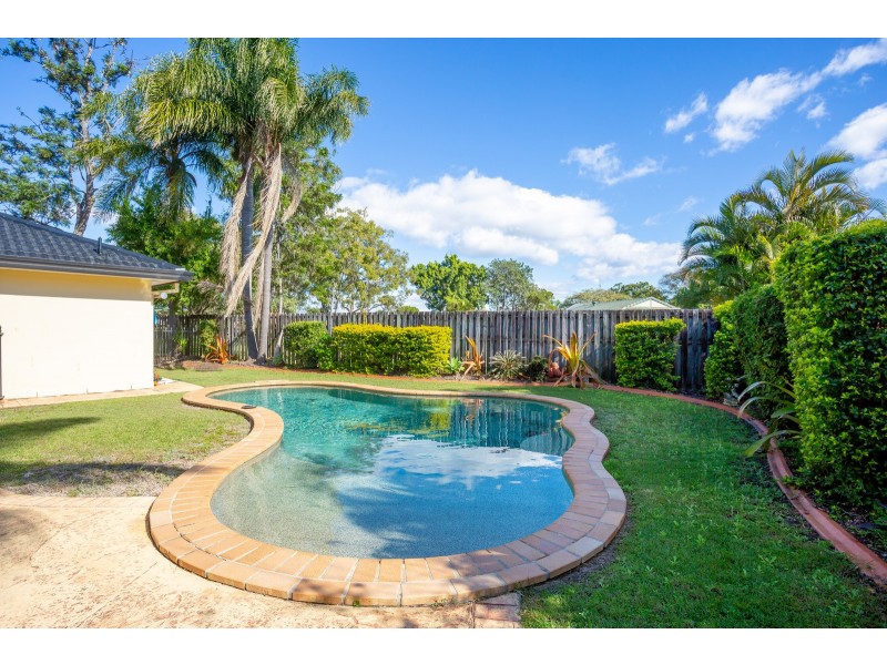 19 Wild Duck Drive, Mermaid Waters QLD 4218