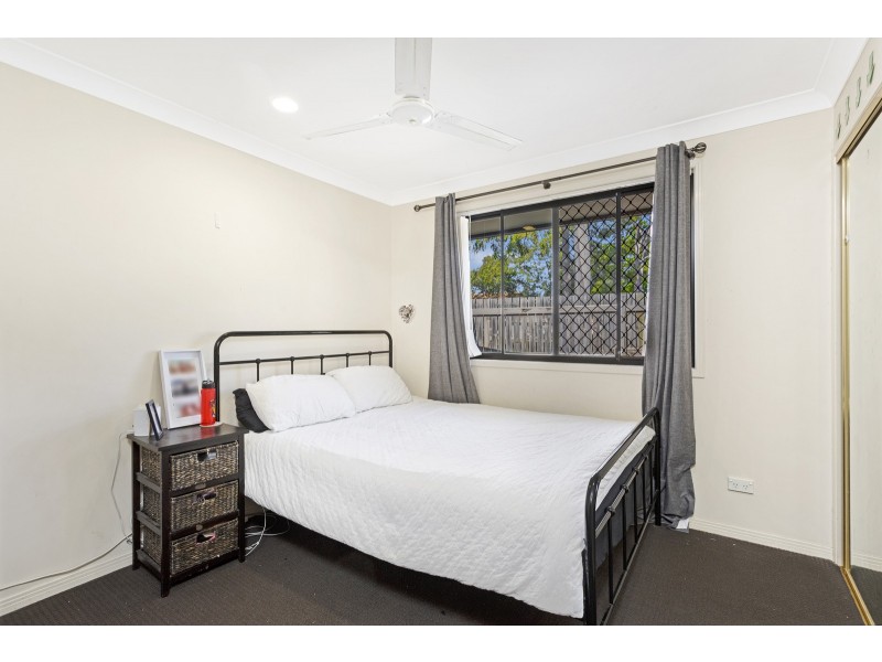 19 Wild Duck Drive, Mermaid Waters QLD 4218