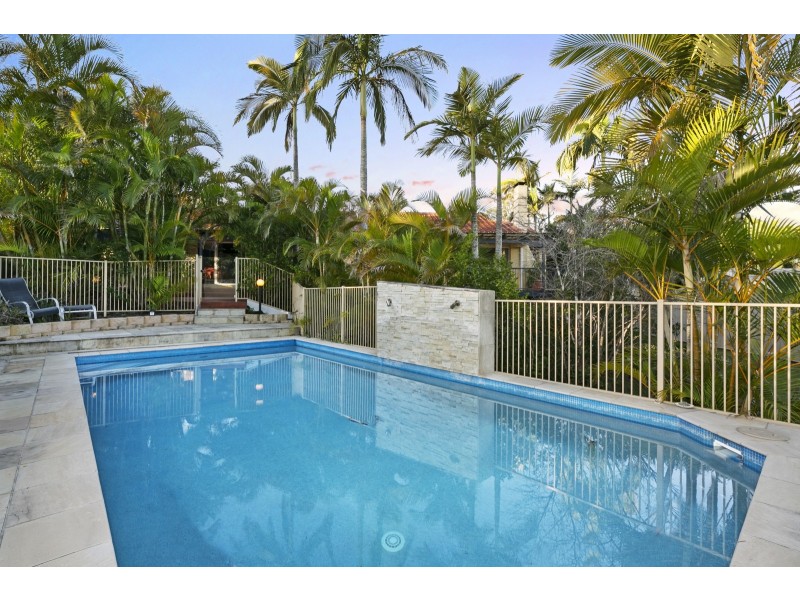 17 Yowani Street, Robina QLD 4226