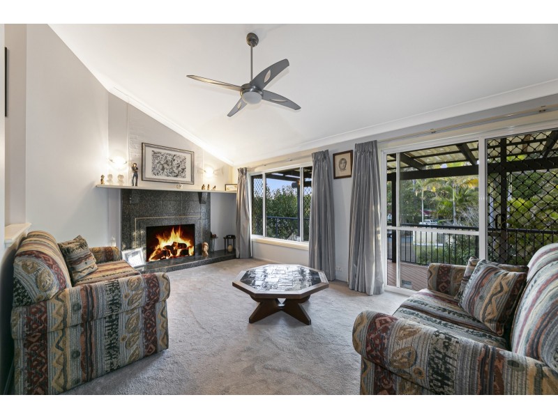 17 Yowani Street, Robina QLD 4226