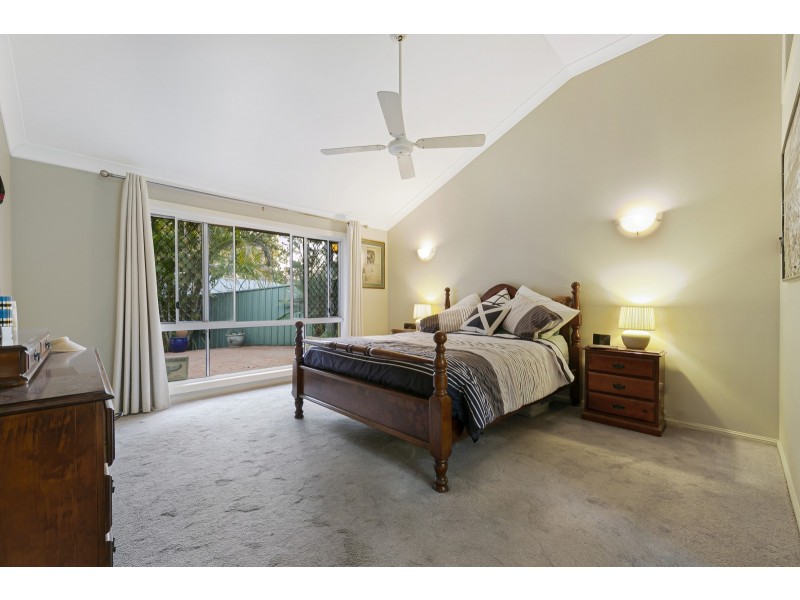 17 Yowani Street, Robina QLD 4226