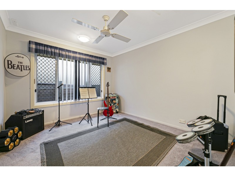 17 Yowani Street, Robina QLD 4226