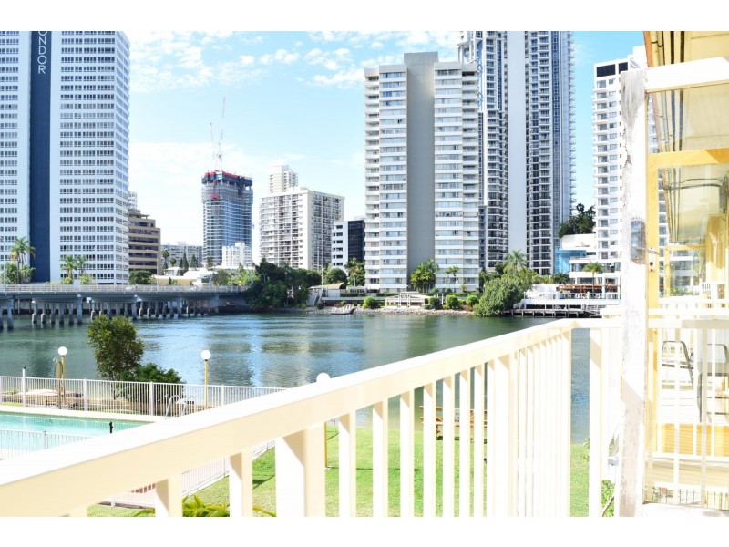 9/29 Tarcoola Crescent, Surfers Paradise QLD 4217