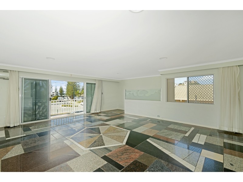 2/2036 Gold Coast Highway, Miami QLD 4220