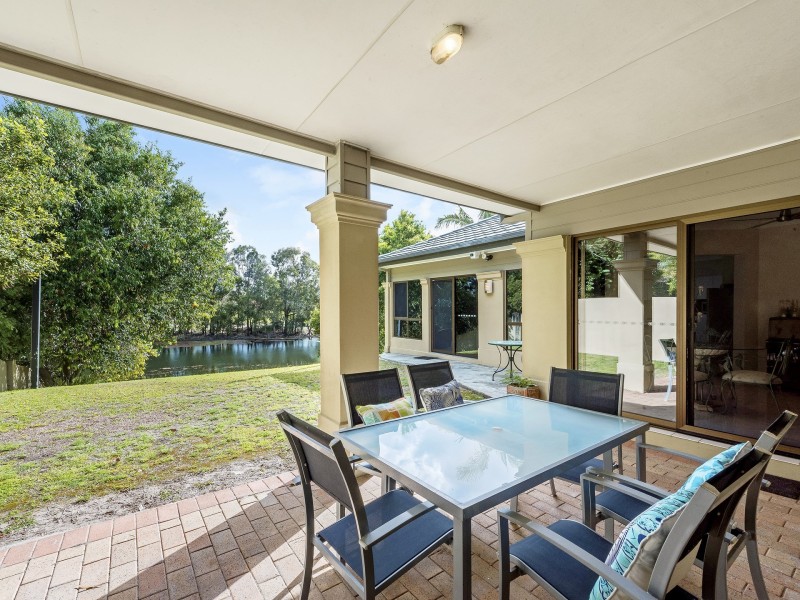 16 Peach Drive, Robina QLD 4226