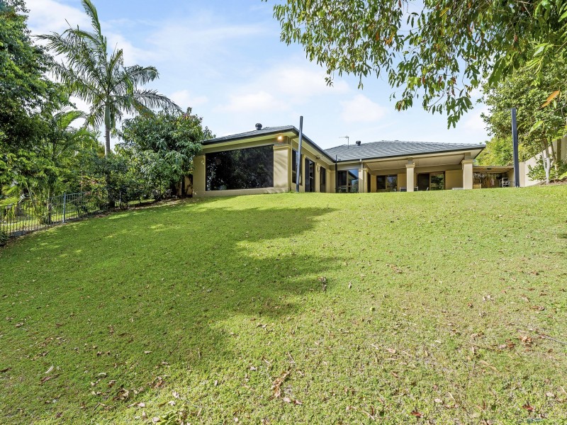 16 Peach Drive, Robina QLD 4226