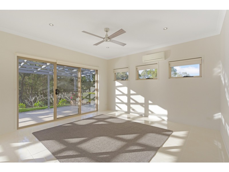 81 Aylesham Drive, Bonogin QLD 4213