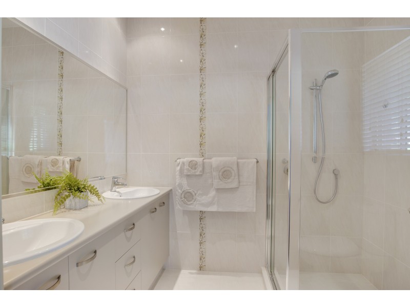 81 Aylesham Drive, Bonogin QLD 4213
