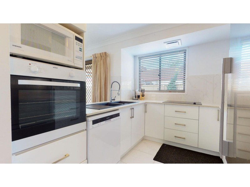 50/37 St Kevins Avenue, Benowa QLD 4217