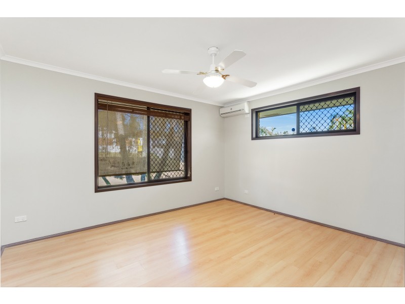 18 Richard Crescent, Highland Park QLD 4211