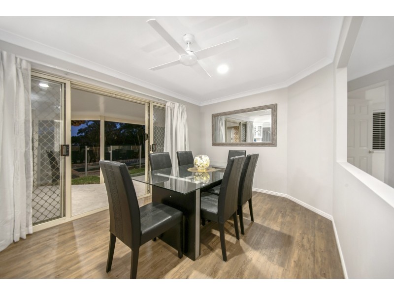 10 Gosford Court, Helensvale QLD 4212