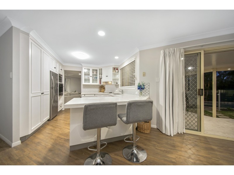 10 Gosford Court, Helensvale QLD 4212