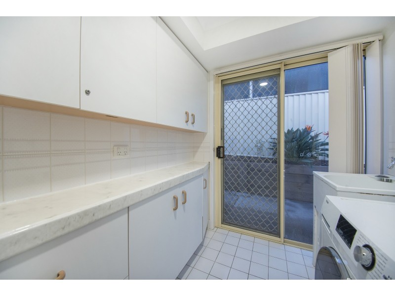 10 Gosford Court, Helensvale QLD 4212