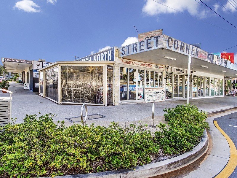 33 Deodar Drive, Burleigh Waters QLD 4220