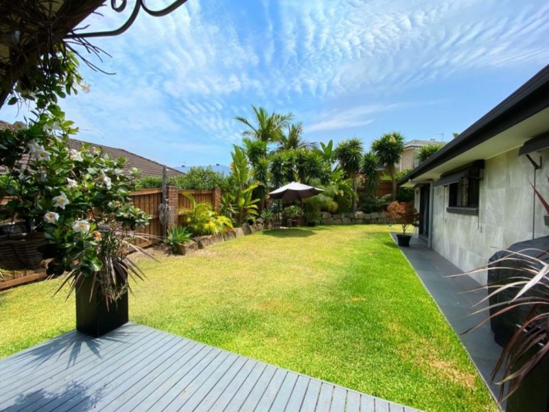 12 Riverbank Court, Ashmore QLD 4214