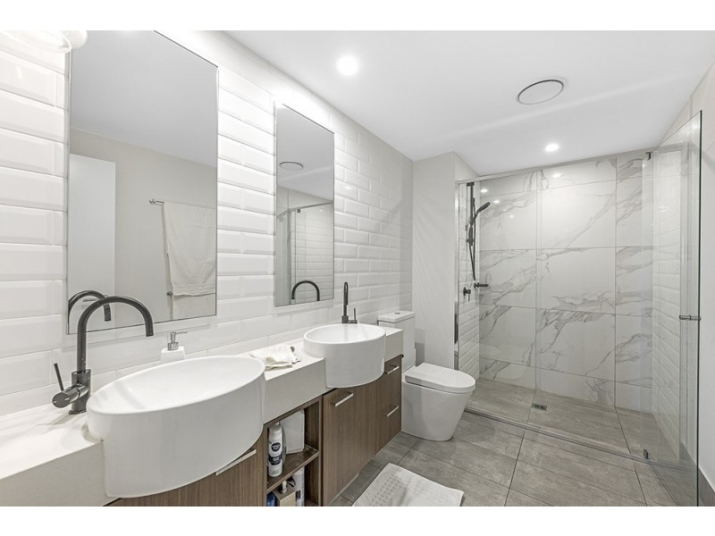 1405/397 Christine Avenue, Varsity Lakes QLD 4227