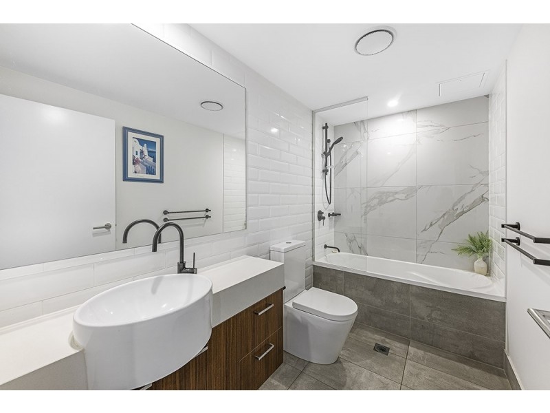 1405/397 Christine Avenue, Varsity Lakes QLD 4227