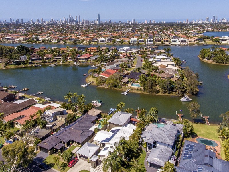 85 Witt Avenue, Carrara QLD 4211