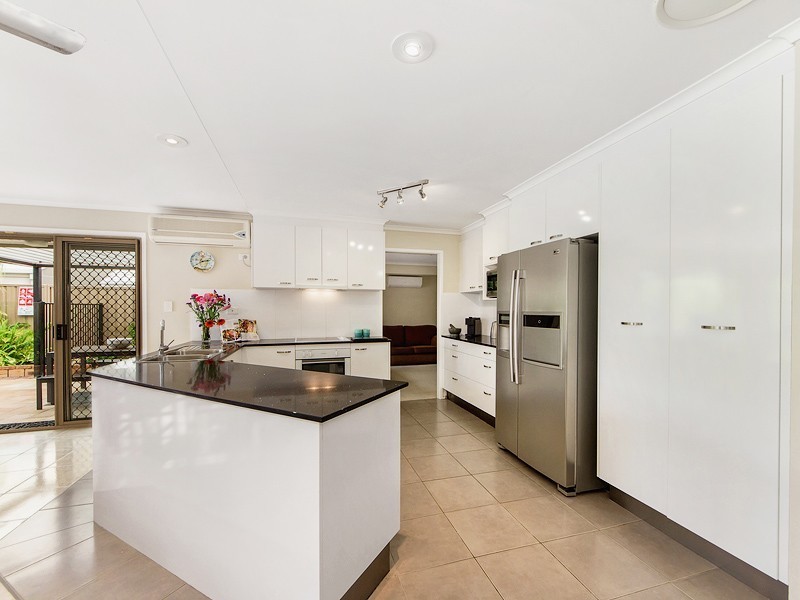 85 Witt Avenue, Carrara QLD 4211