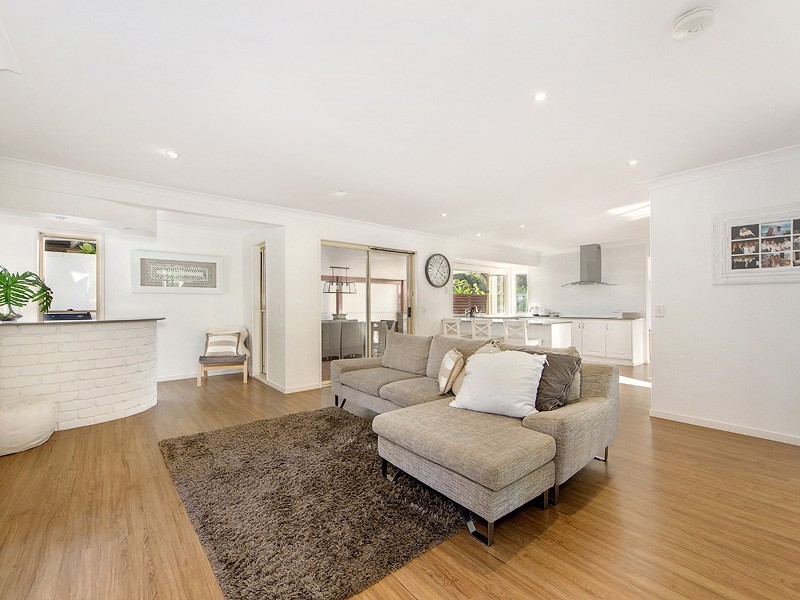 5 Pinnacle Court, Robina QLD 4226