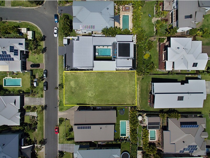 18 Koolang Crescent, Reedy Creek QLD 4227
