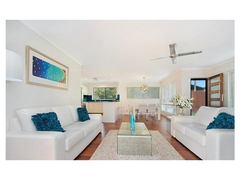 1 Costa Court, Broadbeach Waters QLD 4218