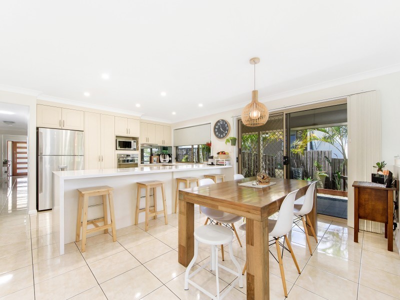 11 Aquarius Street, Reedy Creek QLD 4227