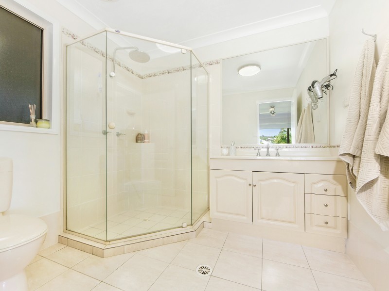 11 Aquarius Street, Reedy Creek QLD 4227