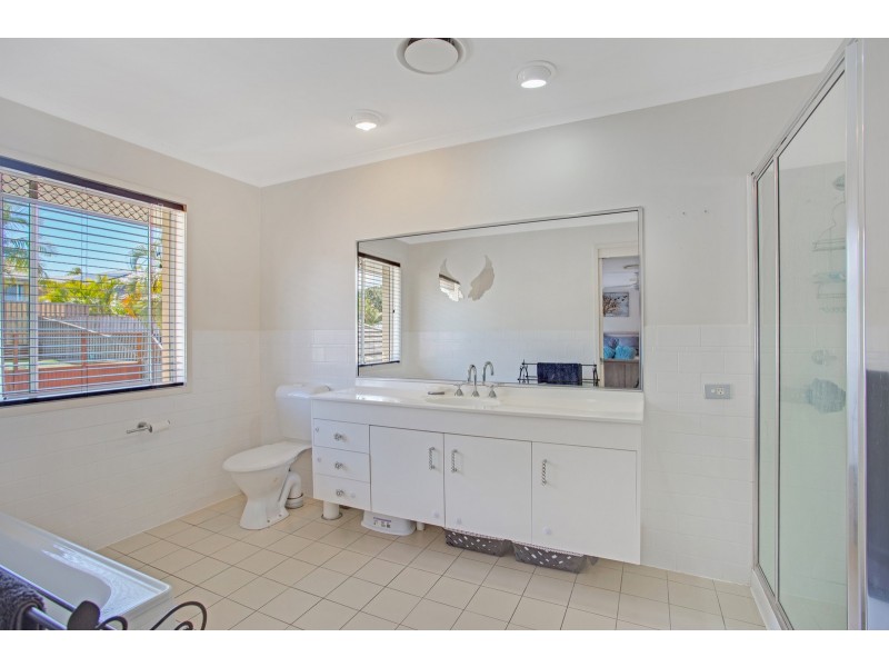 93 Camberwell Circuit, Robina QLD 4226