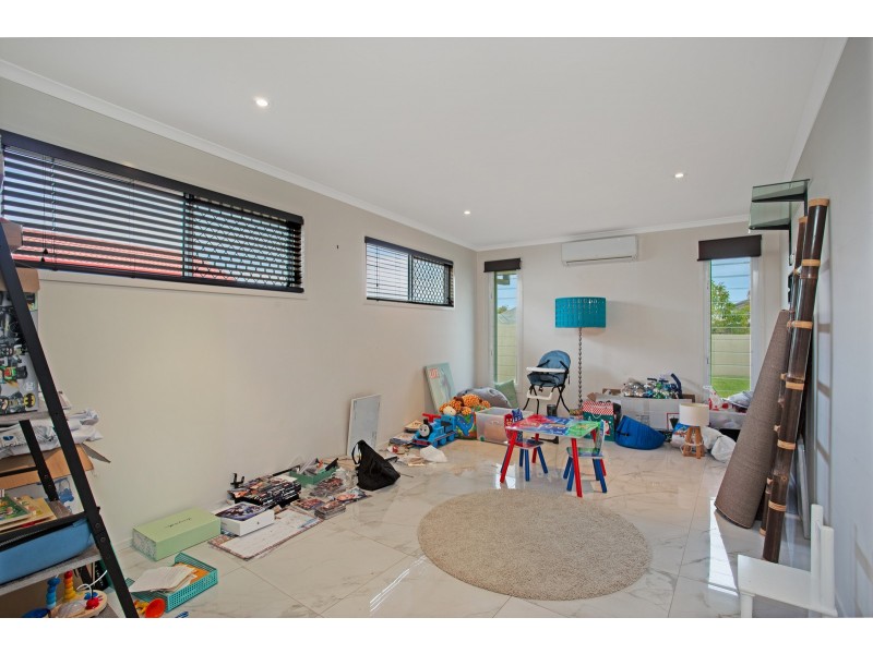 93 Camberwell Circuit, Robina QLD 4226