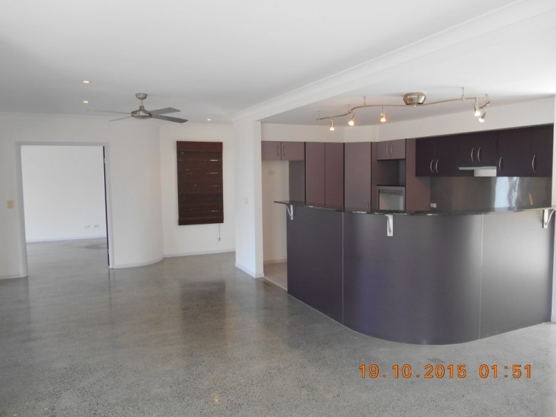 4 Chevron Rise, Highland Park QLD 4211