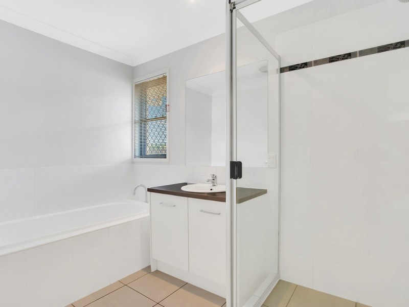 27 Hewson Court, Mudgeeraba QLD 4213