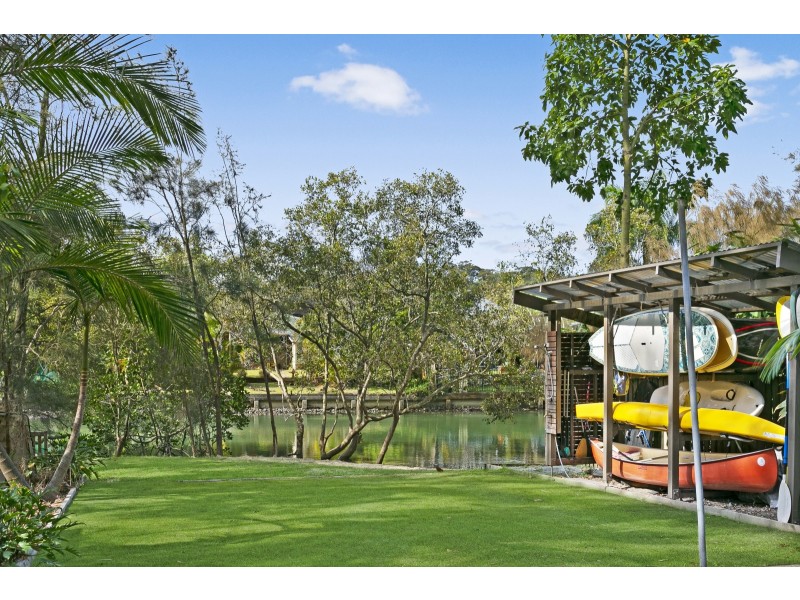 62 Ocean Parade, Burleigh Heads QLD 4220