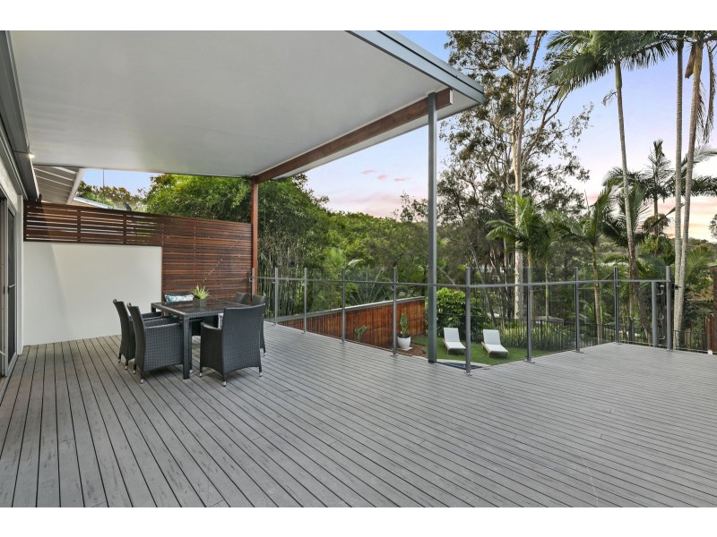 62 Ocean Parade, Burleigh Heads QLD 4220