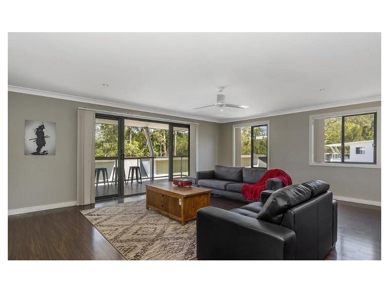 2/13 Andromeda Parade, Robina QLD 4226