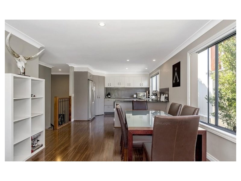 2/13 Andromeda Parade, Robina QLD 4226