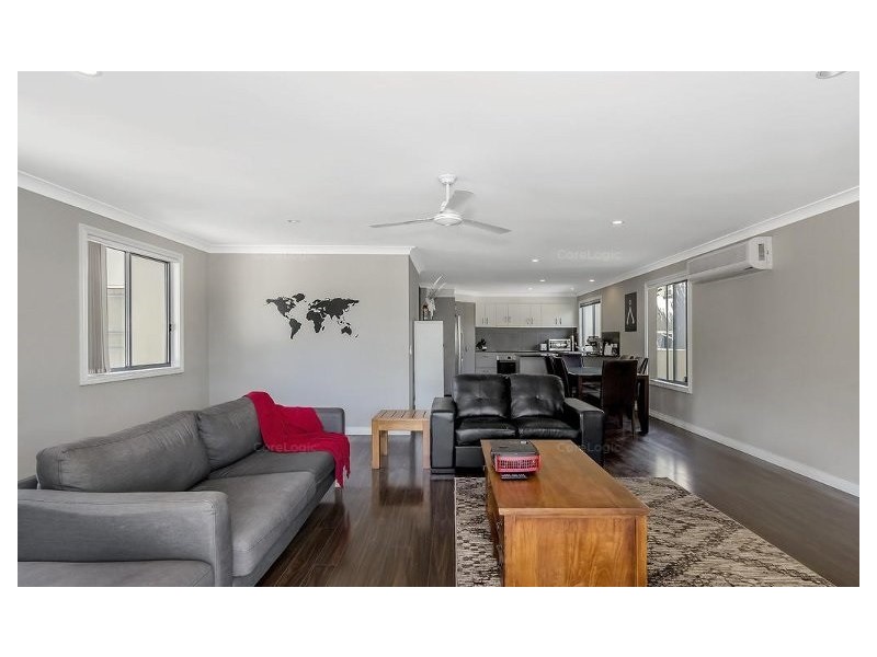 2/13 Andromeda Parade, Robina QLD 4226