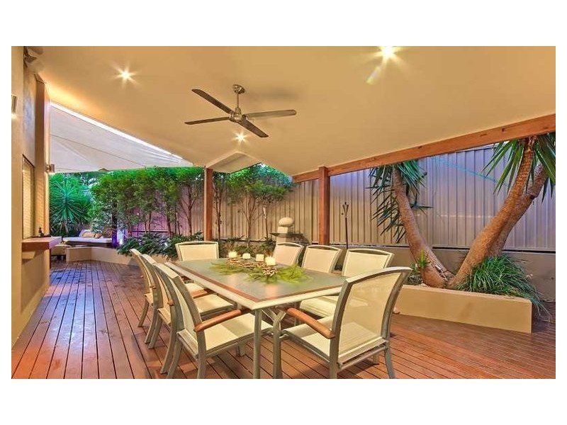 28 Sunningdale Circuit, Robina QLD 4226